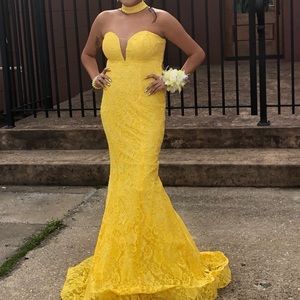 La Femme Yellow Prom Dress